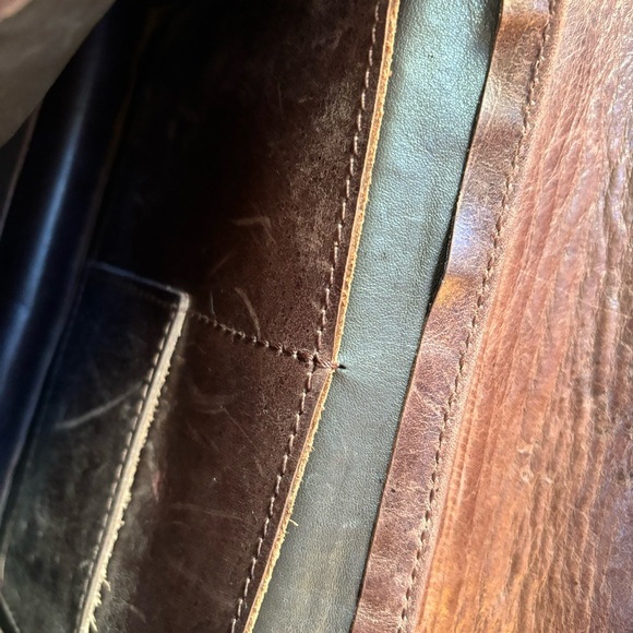 Fashion Able Leather Crossbody Purse Fold Over - Picture 8 of 14